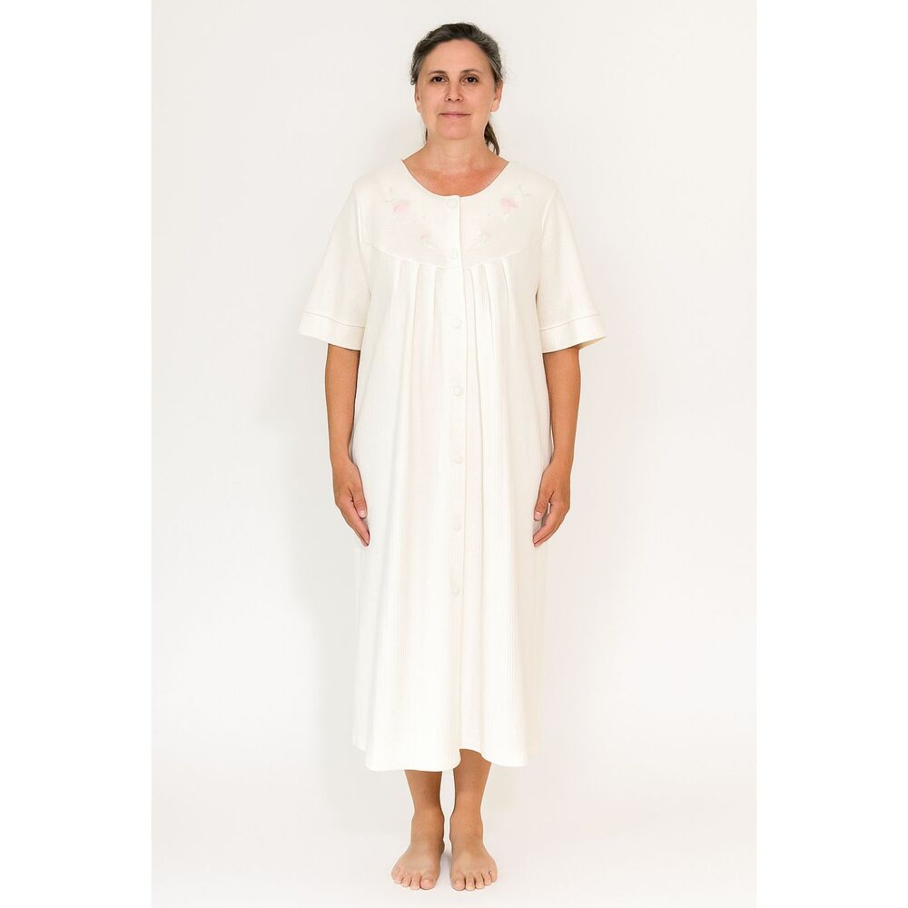 Miss Elaine Waffle Knit Button Snap Embroidered Medium Length Robe Size M